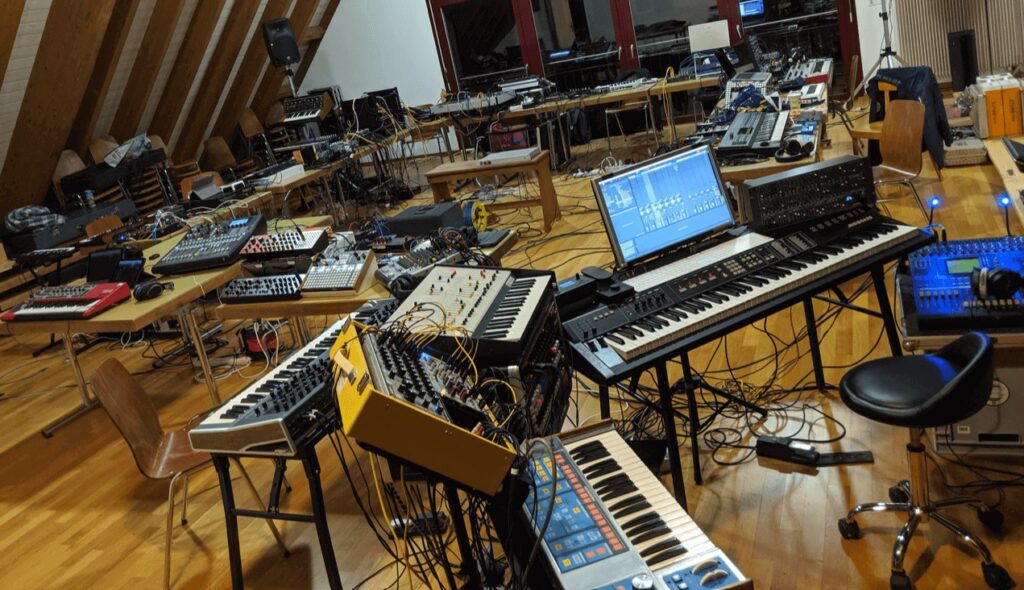 swiss synthesizer meeting 2023 ticino 23 settembre theo bloderer flavio boniforti roberto raineri-seith news smstrumentimusicali.it