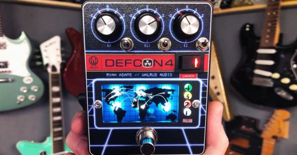 Walrus Defcon4 pedale stomp pre eq boost chitarra guitar