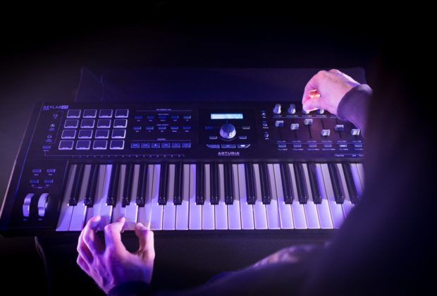 Arturia KeyLab 49 mkII controller MIDI tastiera keyboard midiware strumenti musicali