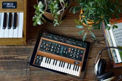 Moog minimoog app synth virtual free gratis soft app ipad iphone strumenti musicali