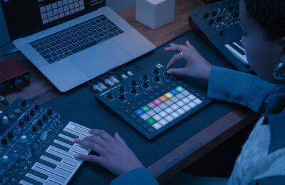 Novation Circuit Tracks controller hardware midi midiware music producer strumenti musicali