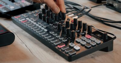 ik multimedia uno synth pro x desktop synth news smstrumentimusicali.it