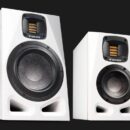 adam audio a4v a7v limited white edition monitor nearfield limited edition white edizione limitata bianco news midimusic smstrumentimusicali